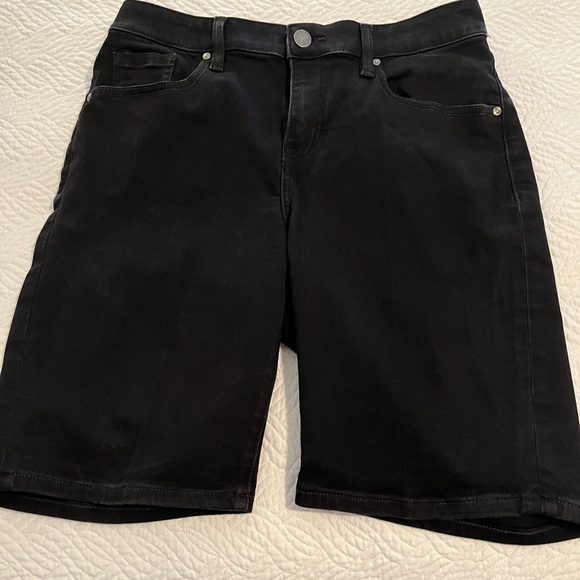 Lane Bryant Bermuda shorts - Picture 1 of 3